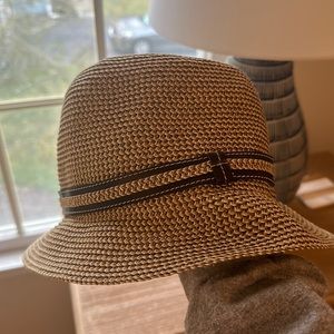 Nine West straw bucket hat